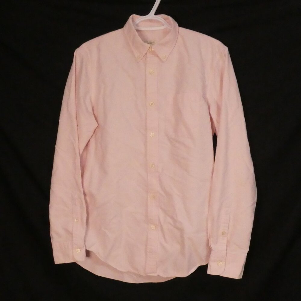 CLUB MONACO - Slim Fit | small | Classic Pink Button-Down Shirt | Chest Pocket
